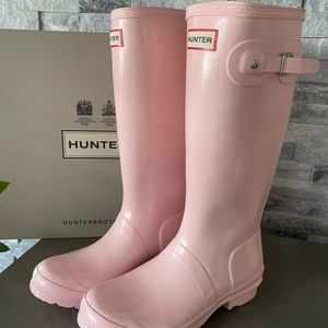 Hunter pink glossy tall boots size 4